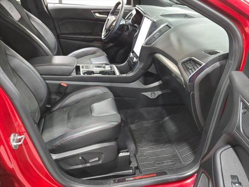2024 Ford Edge ST