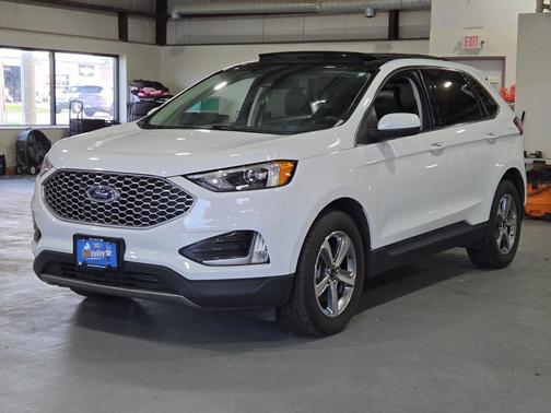 Oxford White 2023 Ford Edge SEL
