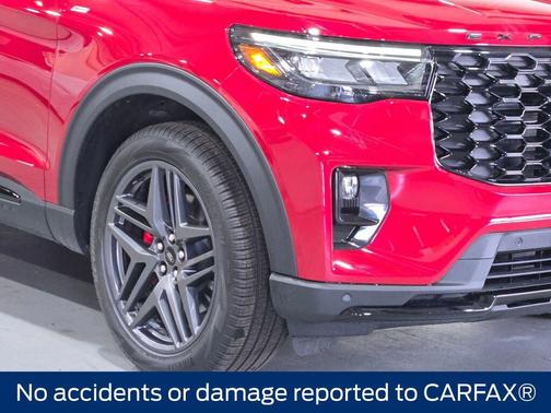 Rapid Red Metallic Tinted Clearcoat 2025 Ford Explorer ST-Line