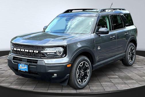 Carbonized Gray Metallic 2026 Ford Bronco Sport Outer Banks