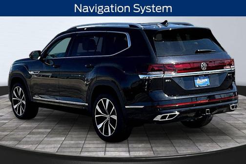 Deep Black Pearl 2025 Volkswagen Atlas 2.0T SEL Premium R-Line 4MOTION