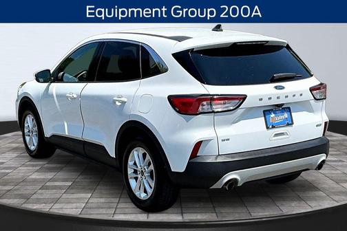 Oxford White 2020 Ford Escape SE