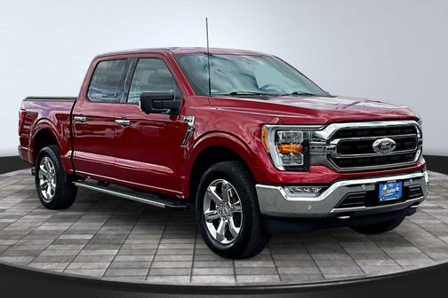 Rapid Red Metallic Tinted Clearcoat 2021 Ford F-150 XLT