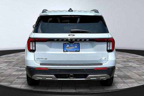 Space White Metallic 2026 Ford Explorer Active