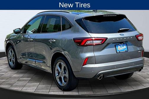 Carbonized Gray Metallic 2023 Ford Escape ST-Line