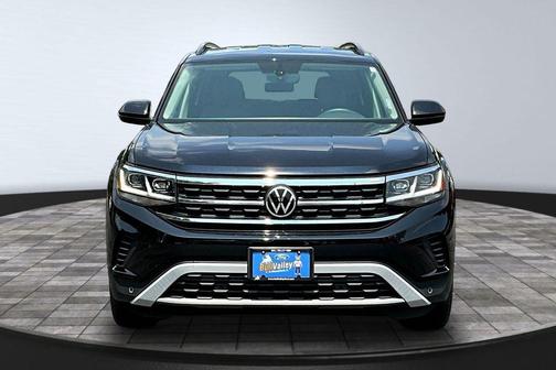 Deep Black Pearl 2022 Volkswagen Atlas 3.6L SE w/Technology