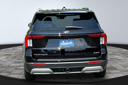 Agate Black Metallic 2026 Ford Explorer Platinum