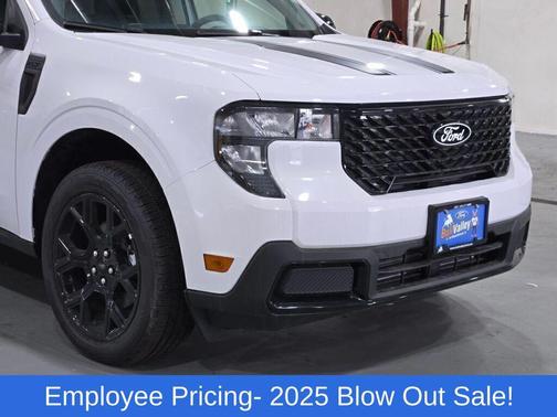Oxford White 2025 Ford Maverick XLT