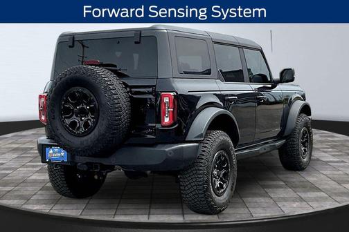 Shadow Black 2021 Ford Bronco Badlands