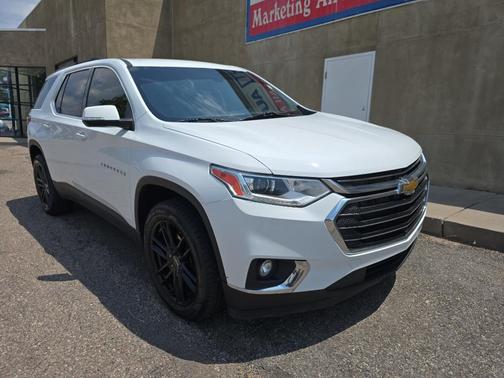 2021 Chevrolet Traverse LT Leather