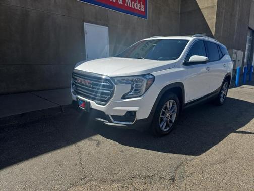 2022 GMC Terrain SLT