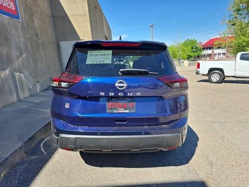 Deep Ocean Blue 2025 Nissan Rogue SV