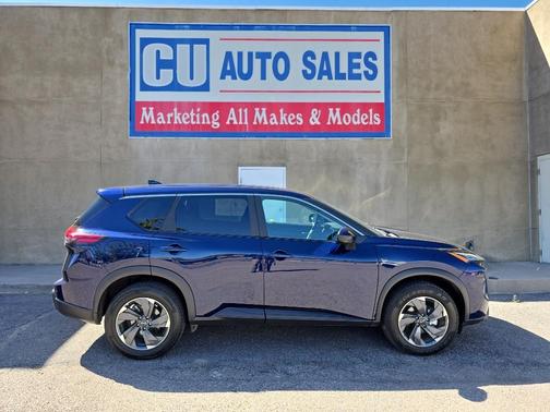 Deep Ocean Blue 2025 Nissan Rogue SV