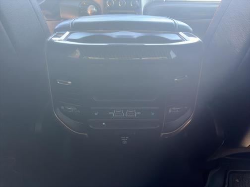 Delmonico Red Pearlcoat 2021 RAM 1500 Longhorn