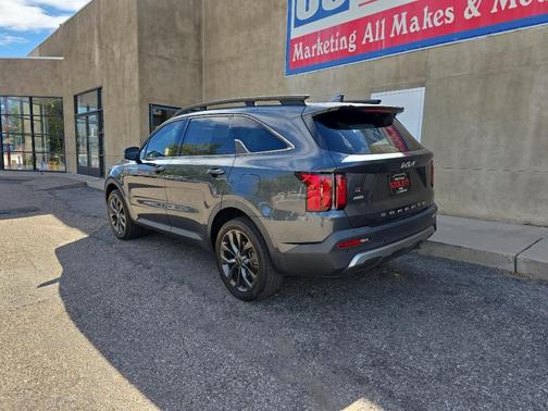 2022 Kia Sorento X-Line EX