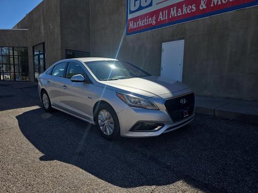 2016 Hyundai SONATA Hybrid SE