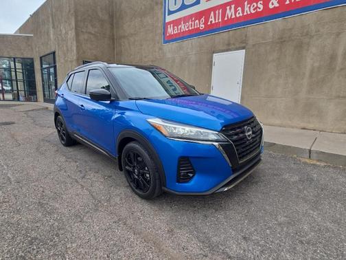 2023 Nissan Kicks SR