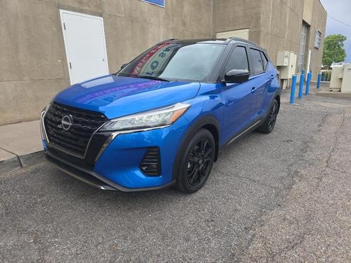 2023 Nissan Kicks SR