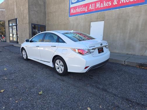 2014 Hyundai SONATA Hybrid Base