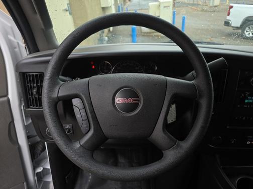 2024 GMC Savana 2500 Work Van