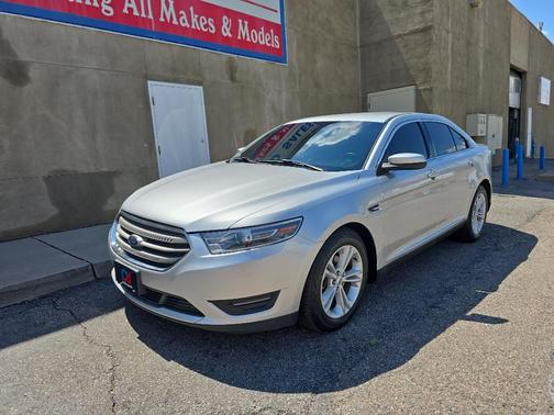 2018 Ford Taurus SEL