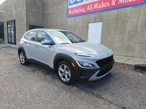 2023 Hyundai KONA SEL