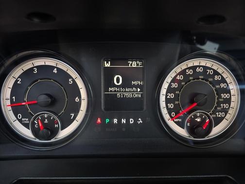 Bright White Clearcoat 2019 RAM 1500 Classic Tradesman