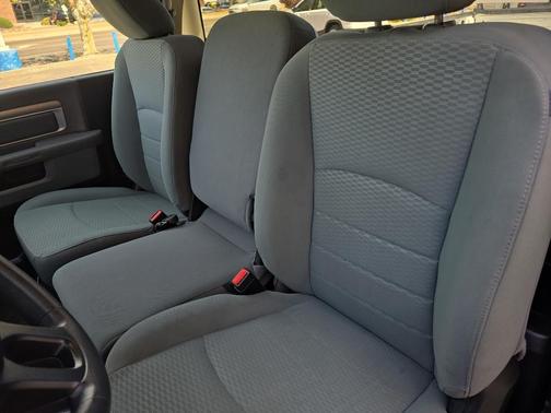 Bright White Clearcoat 2019 RAM 1500 Classic Tradesman