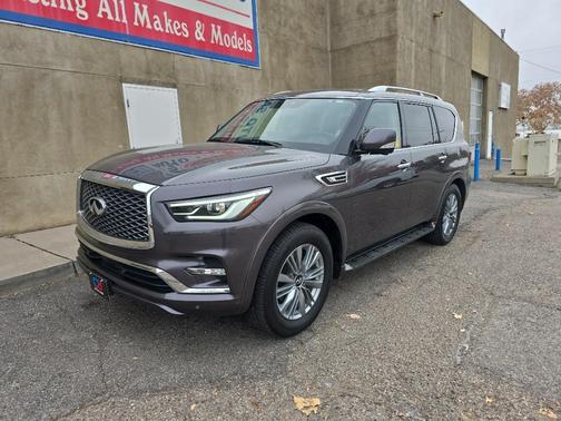2024 INFINITI QX80 Luxe