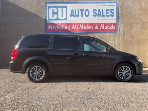 Brilliant Black Crystal Pearlcoat 2016 Dodge Grand Caravan AVP/SE