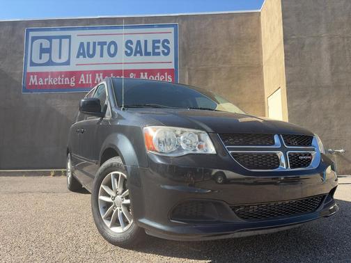 Brilliant Black Crystal Pearlcoat 2016 Dodge Grand Caravan AVP/SE
