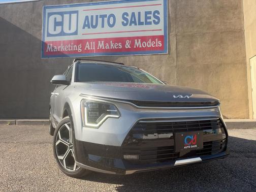 Steel Gray 2023 Kia Niro SX Touring