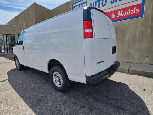 2021 Chevrolet Express 2500 Work Van