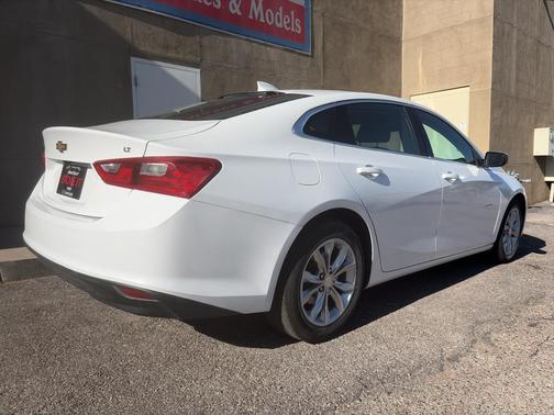 Summit White 2023 Chevrolet Malibu LT