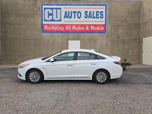 2016 Hyundai SONATA Hybrid SE