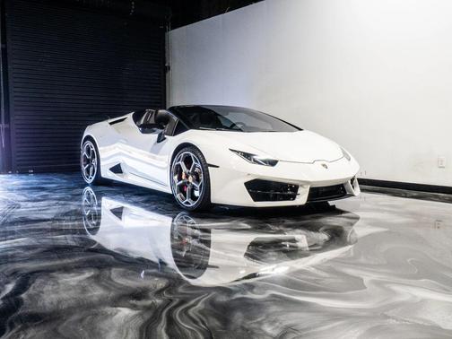 2017 Lamborghini Huracan LP580-2S