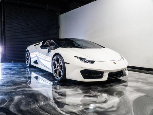 2017 Lamborghini Huracan LP580-2S