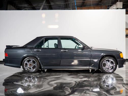 1986 Mercedes-Benz 190 190E 4D Sedan 16V