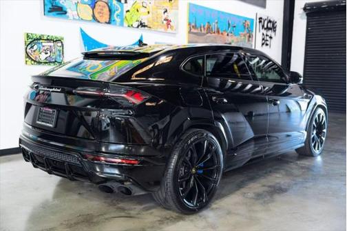 2019 Lamborghini Urus