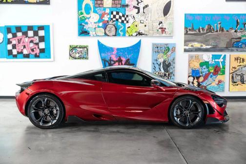 2018 McLaren 720S Base