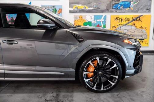 2019 Lamborghini Urus