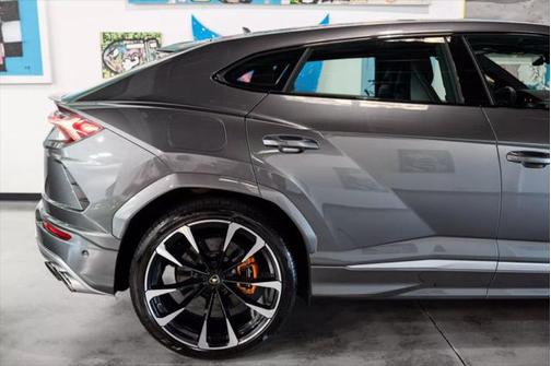 2019 Lamborghini Urus