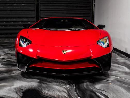 2016 Lamborghini Aventador LP750-4 Superveloce