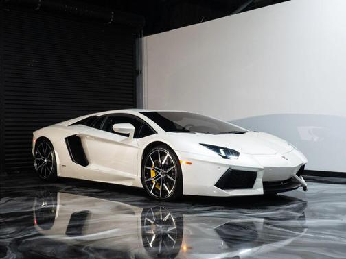 2013 Lamborghini Aventador LP700-4