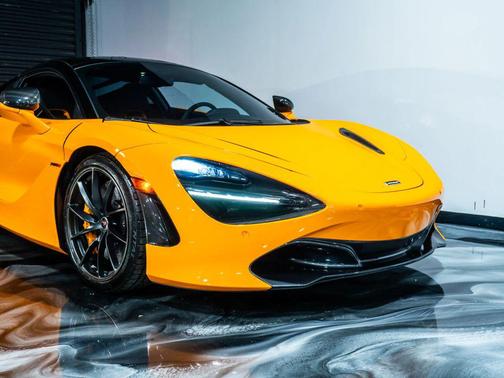 2018 McLaren 720S Base