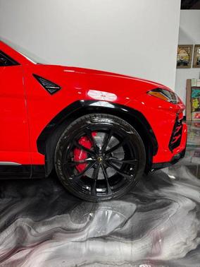 2019 Lamborghini Urus Sport Utility 4D