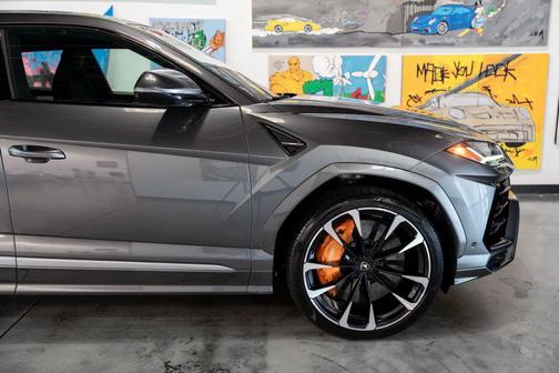 2019 Lamborghini Urus Sport Utility 4D