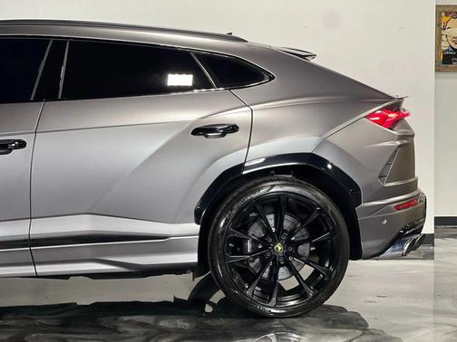 2019 Lamborghini Urus Sport Utility 4D