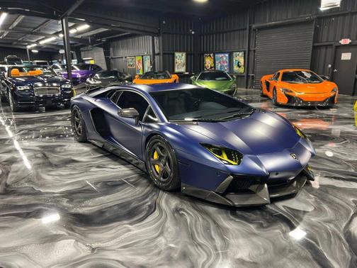 2013 Lamborghini Aventador LP700-4