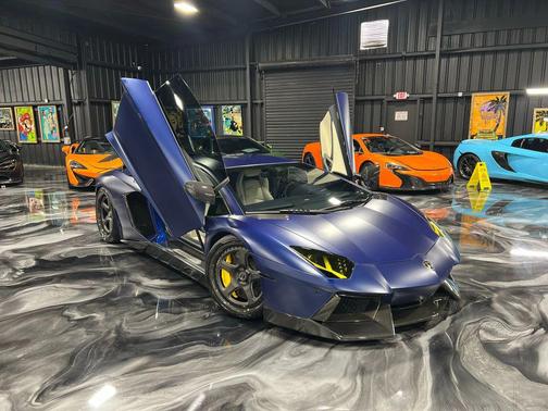 2013 Lamborghini Aventador LP700-4